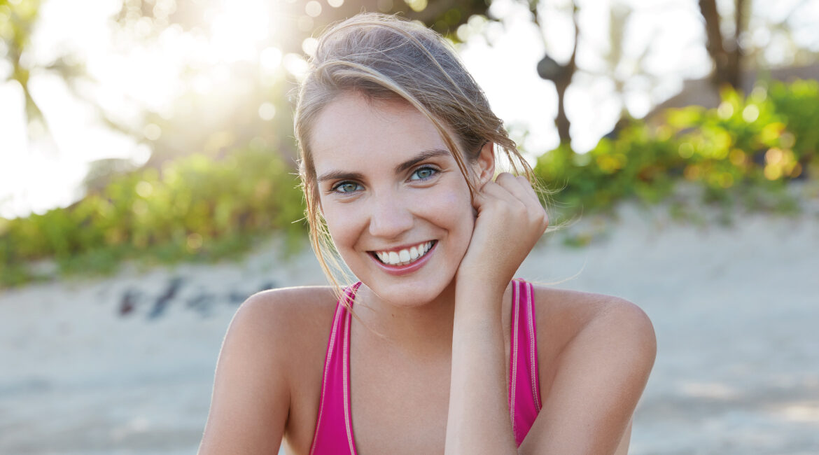 El sol y la salud bucal: protección más allá de la piel